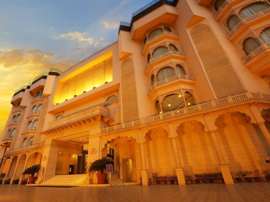 Golden Tulip Jaipur Hotel Exterior foto